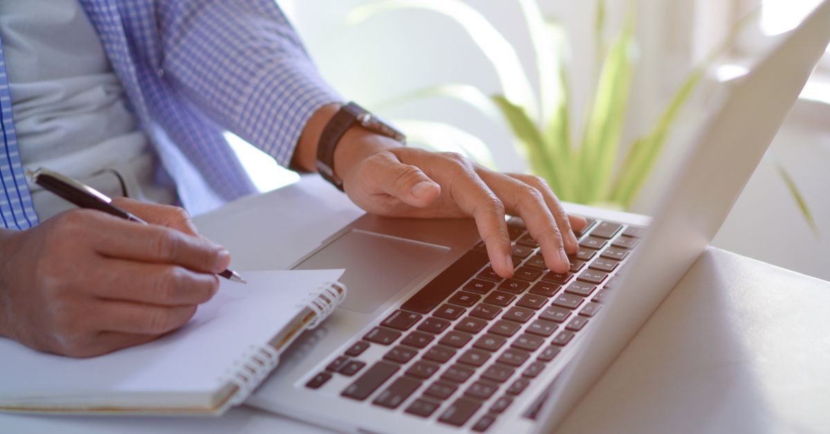 האם מומלץ להשתמש במאמרים ישנים כמקורות לכתיבת עבודה