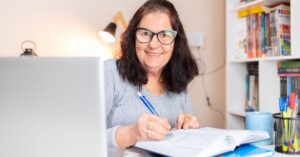 איך להפוך את העבודה שלך לקריאה קולחת ומובנת